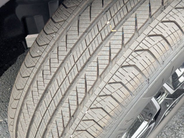 2026 Mercedes-Benz GLB 250 Image 12 of 36