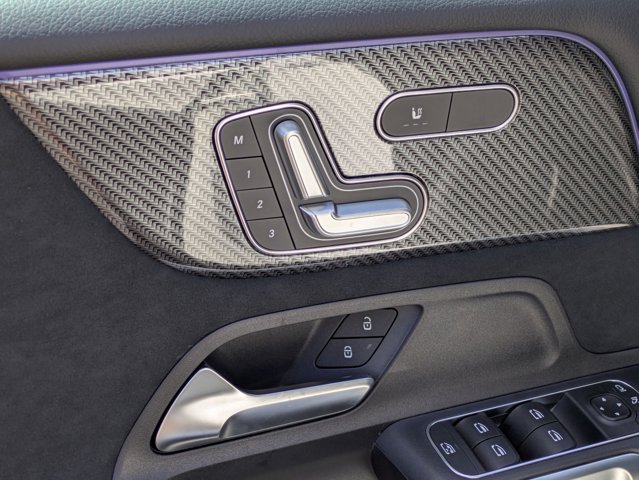 2026 Mercedes-Benz GLB 250 Image 35 of 36