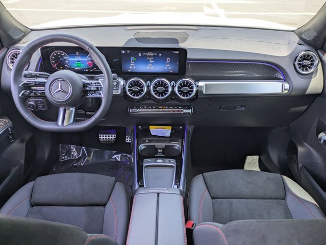2026 Mercedes-Benz GLB 250 Image 16 of 36
