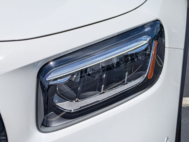 2026 Mercedes-Benz GLB 250 Image 26 of 36