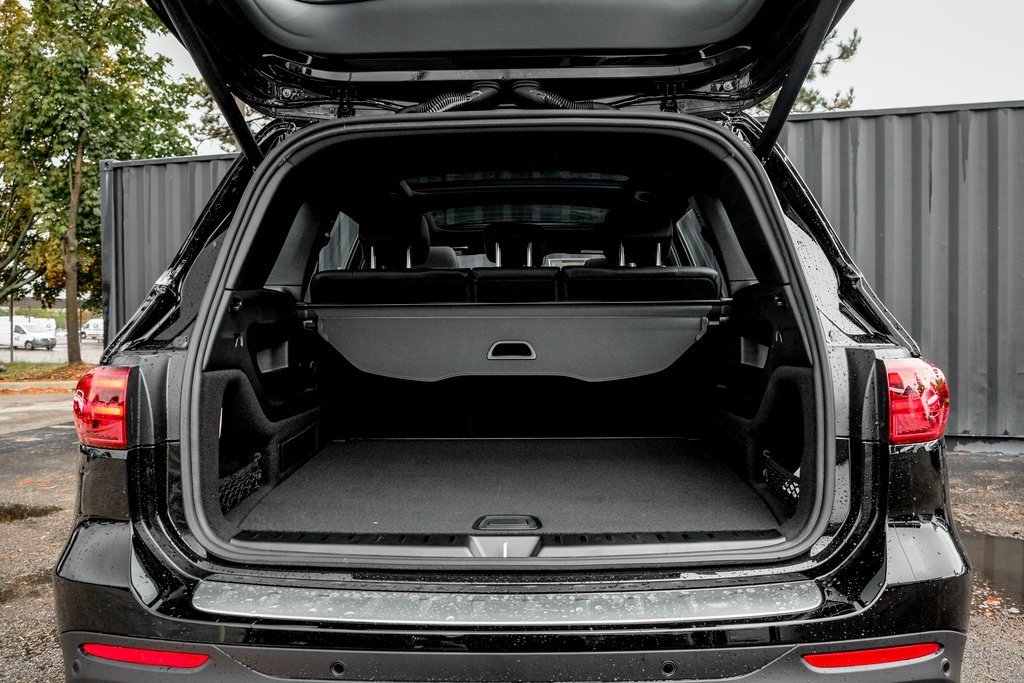 2026 Mercedes-Benz GLB AMG 35 Image 9 of 37