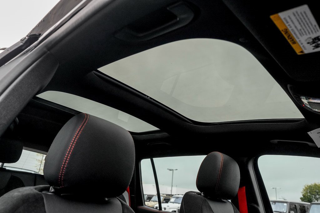 2026 Mercedes-Benz GLB AMG 35 Image 18 of 37