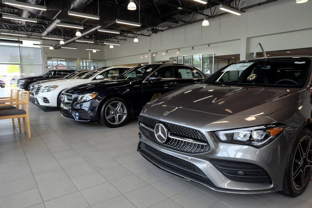 2026 Mercedes-Benz GLB AMG 35 Image 1 of 37