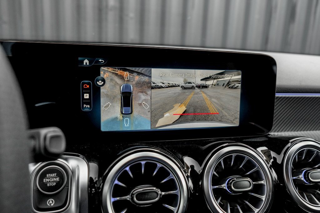 2026 Mercedes-Benz GLB AMG 35 Image 20 of 37