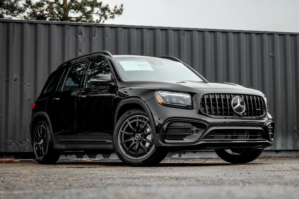 2026 Mercedes-Benz GLB AMG 35 Image 3 of 37