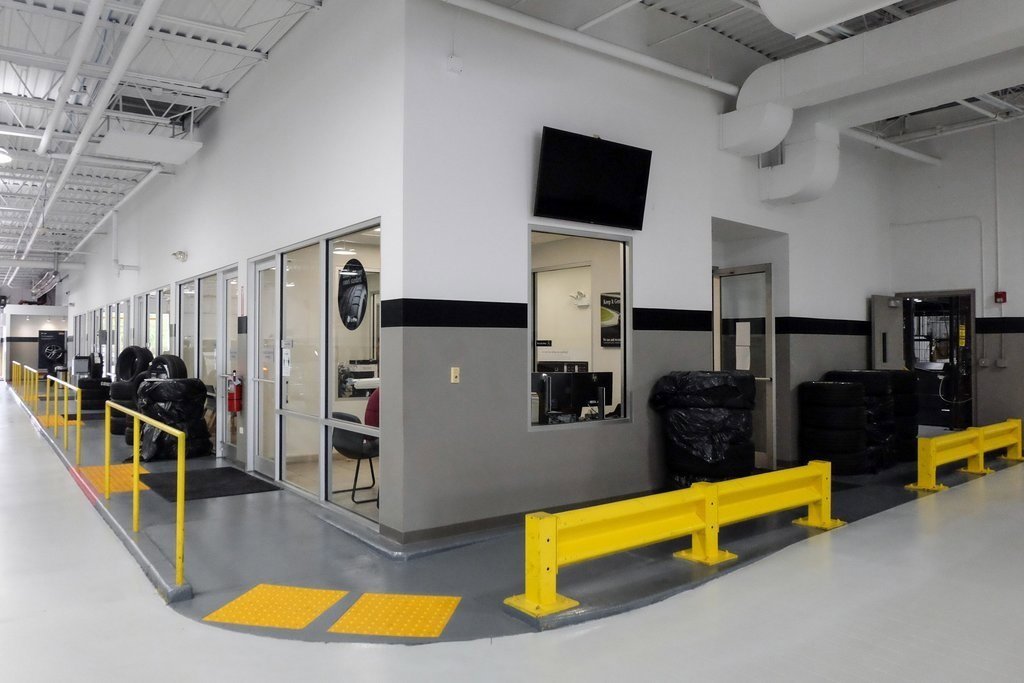 2026 Mercedes-Benz GLB AMG 35 Image 32 of 37