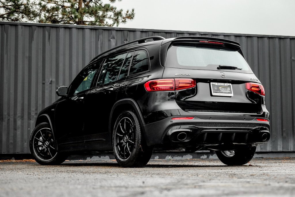 2026 Mercedes-Benz GLB AMG 35 Image 4 of 37