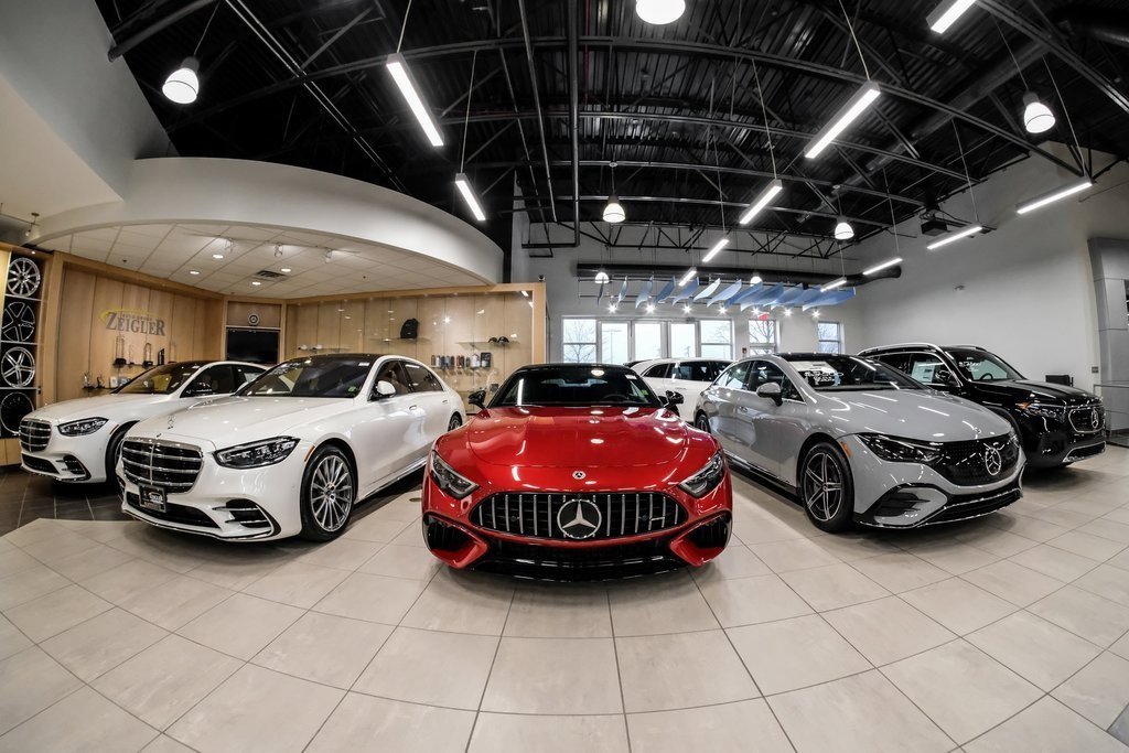 2026 Mercedes-Benz GLB AMG 35 Image 34 of 37