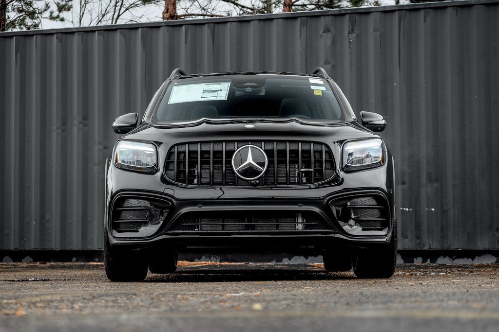 2026 Mercedes-Benz GLB AMG 35 Image 2 of 37
