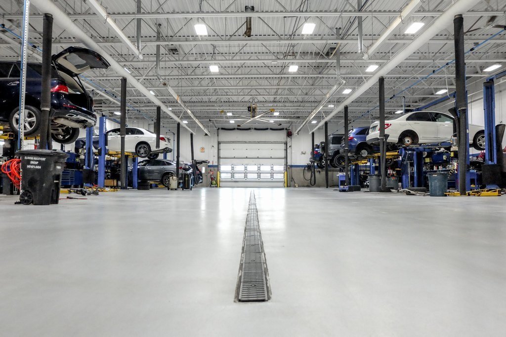 2026 Mercedes-Benz GLB AMG 35 Image 24 of 37