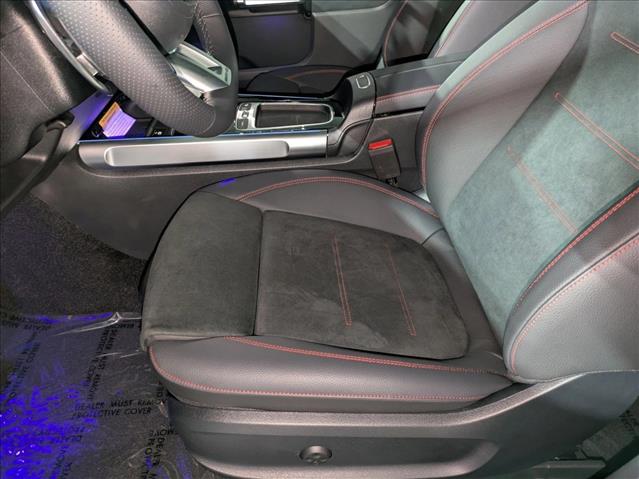 2026 Mercedes-Benz GLB AMG 35 Image 11 of 20