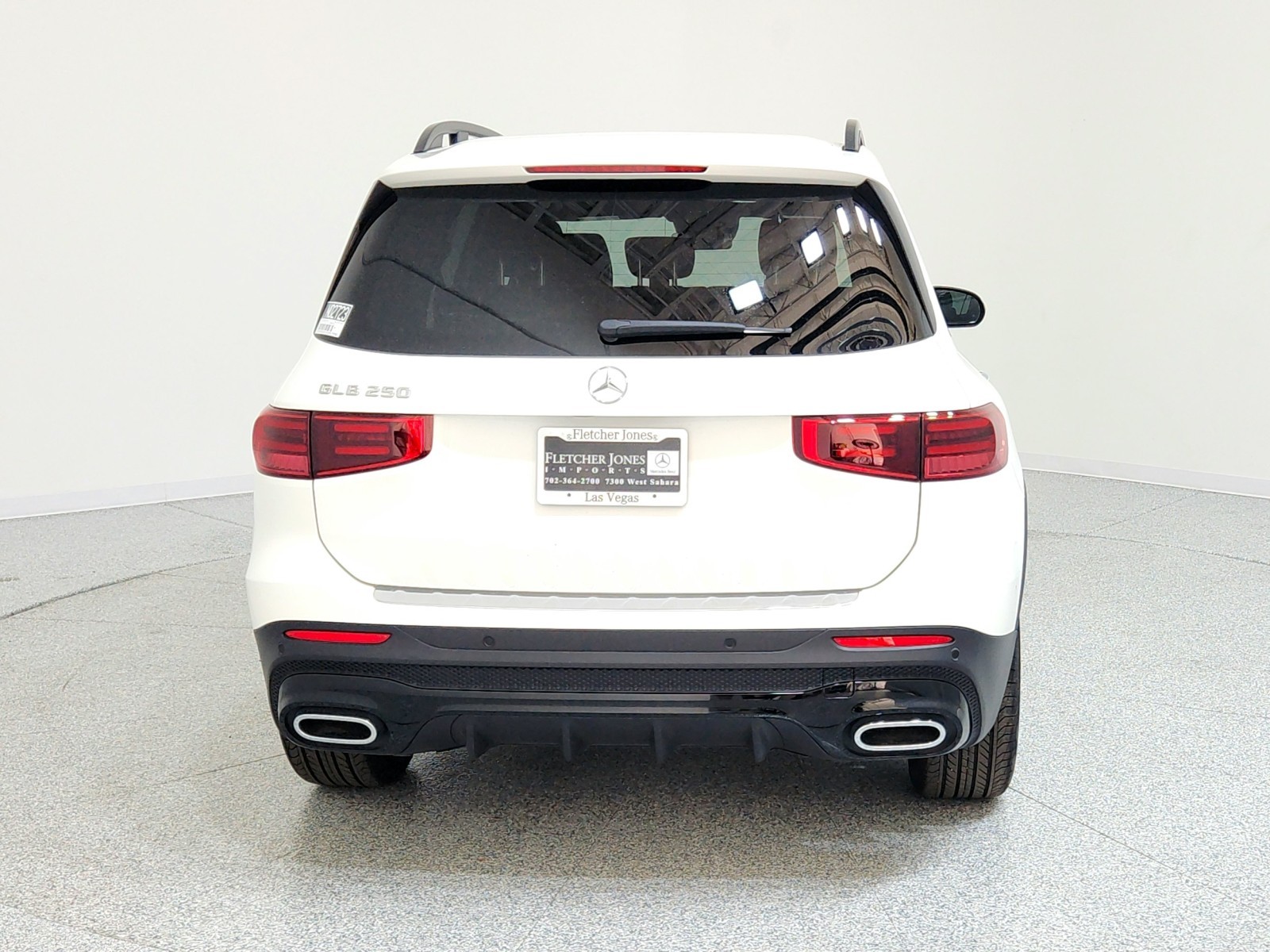 2026 Mercedes-Benz GLB 250 Image 8 of 21