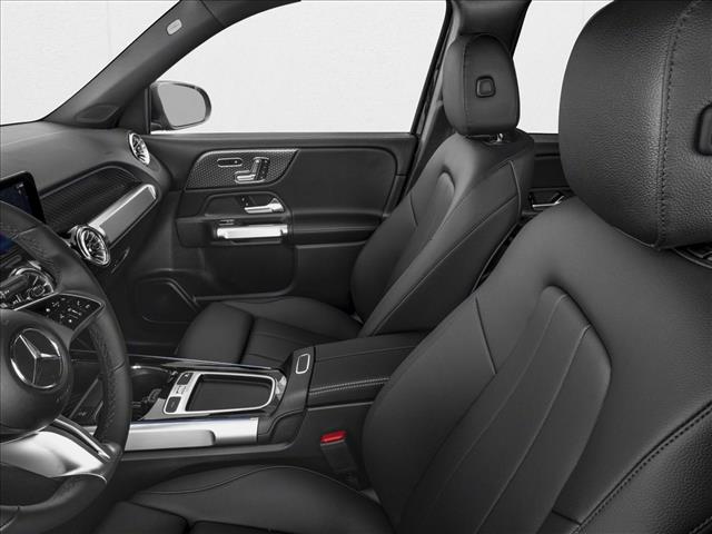 2026 Mercedes-Benz GLB 250 Image 6 of 11
