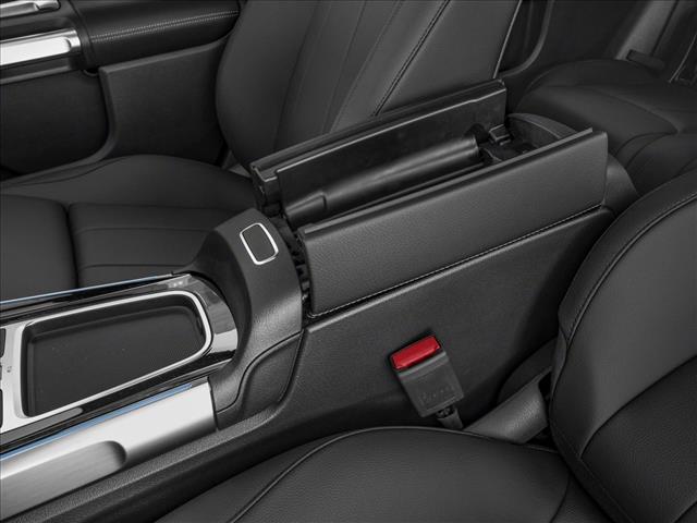 2026 Mercedes-Benz GLB 250 Image 7 of 11