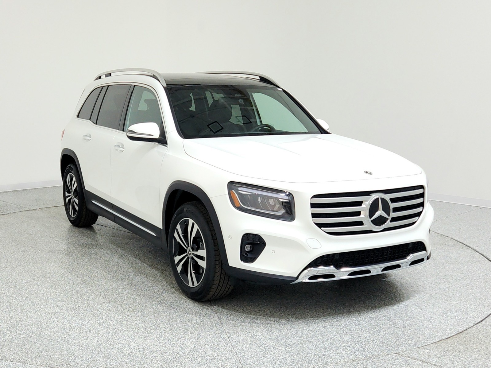 2026 Mercedes-Benz GLB 250 Image 5 of 21