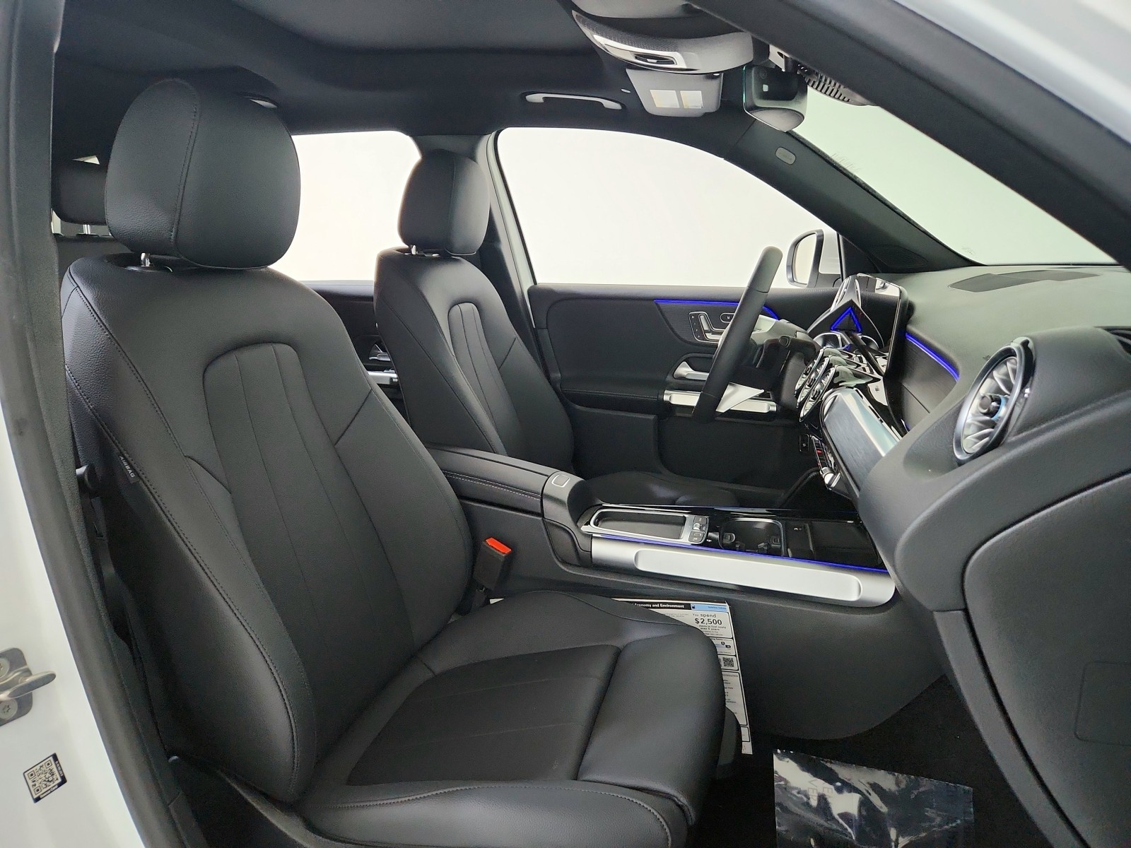 2026 Mercedes-Benz GLB 250 Image 14 of 21