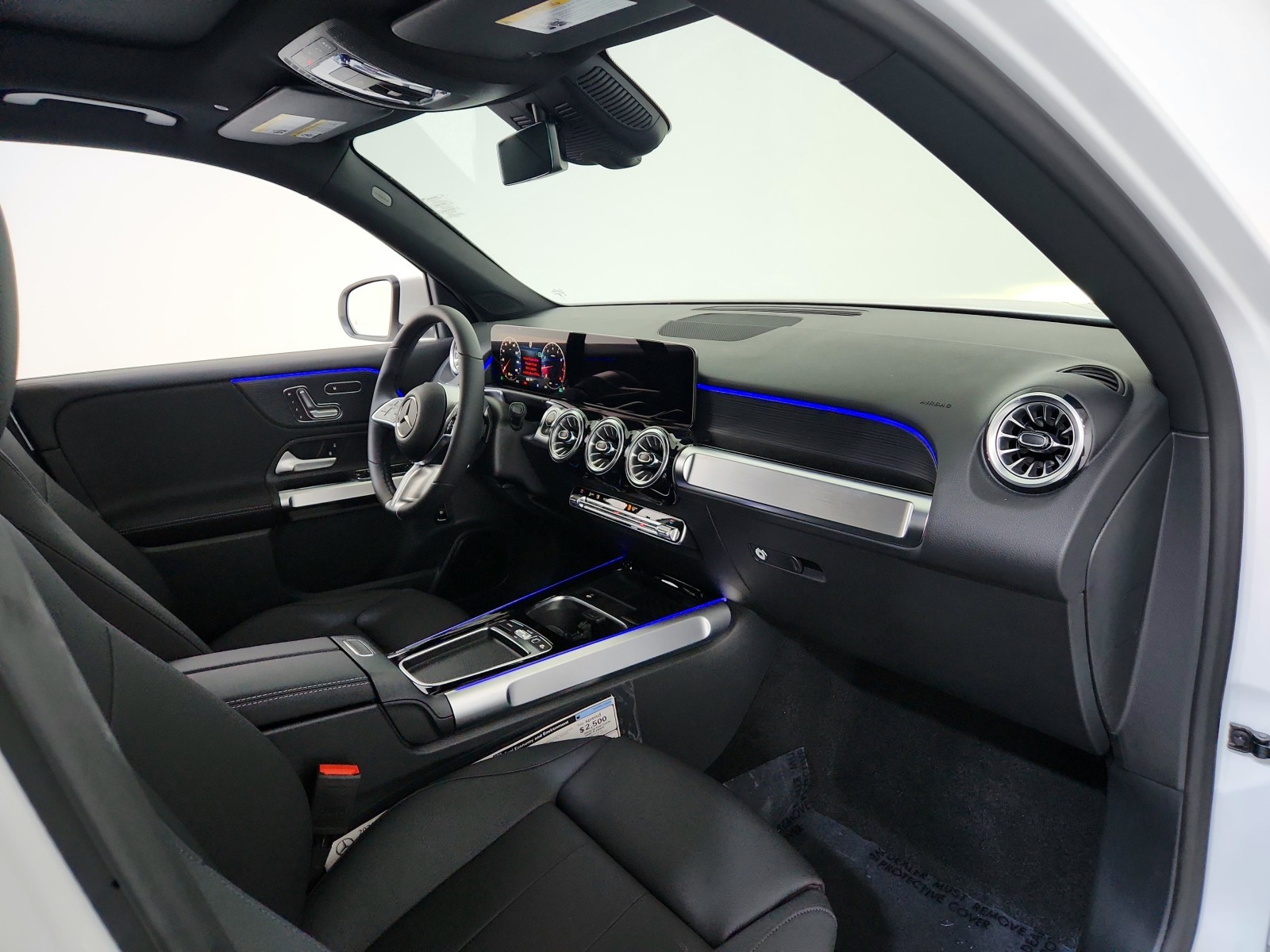 2026 Mercedes-Benz GLB 250 Image 17 of 21