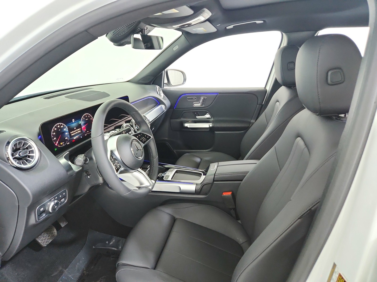 2026 Mercedes-Benz GLB 250 Image 18 of 21