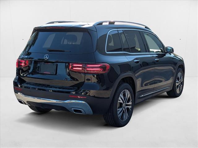 2026 Mercedes-Benz GLB 250 Image 3 of 16