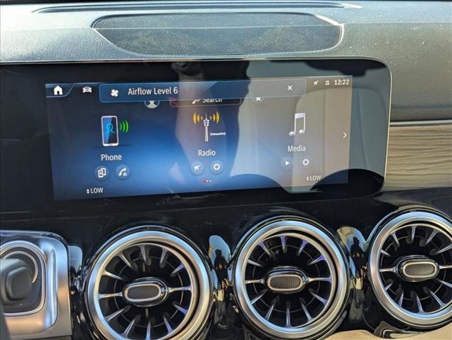 2026 Mercedes-Benz GLB 250 Image 13 of 16