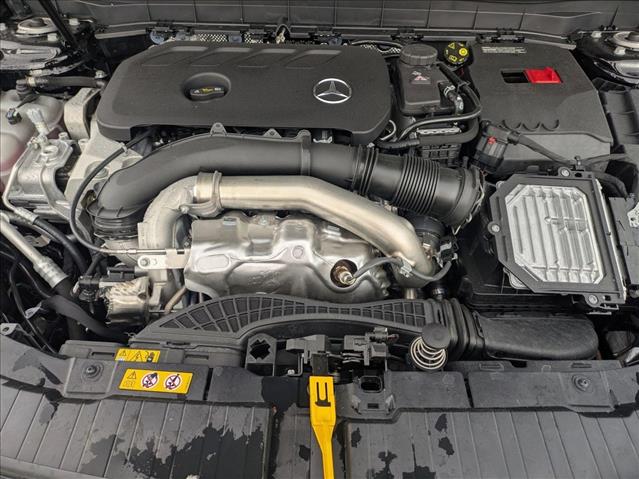 2026 Mercedes-Benz GLB 250 Image 7 of 15