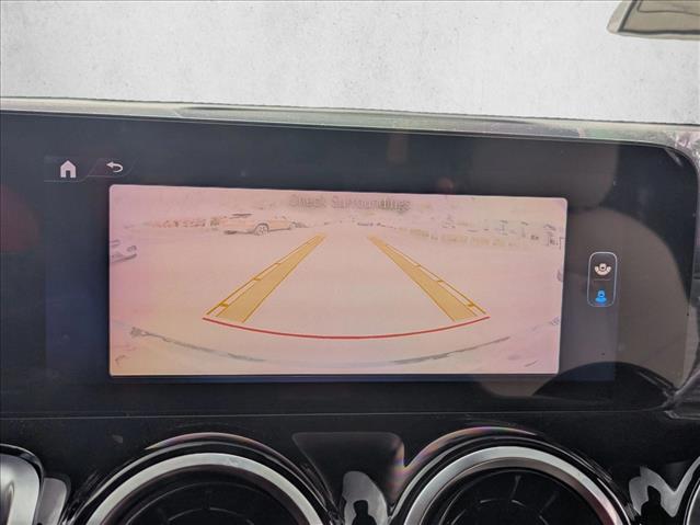 2026 Mercedes-Benz GLB 250 Image 13 of 15