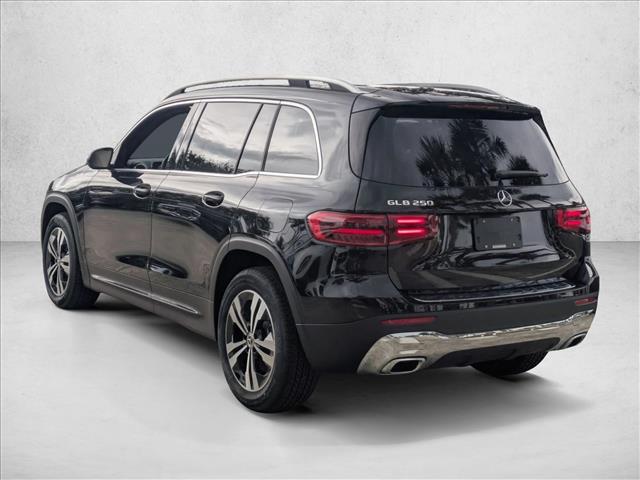 2026 Mercedes-Benz GLB 250 Image 5 of 15