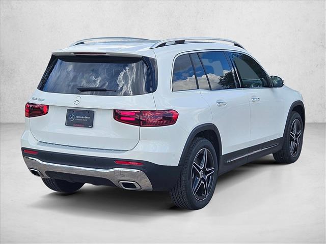 2026 Mercedes-Benz GLB 250 Image 5 of 18