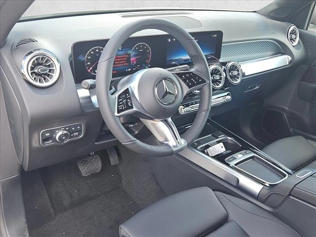 2026 Mercedes-Benz GLB 250 Image 13 of 18