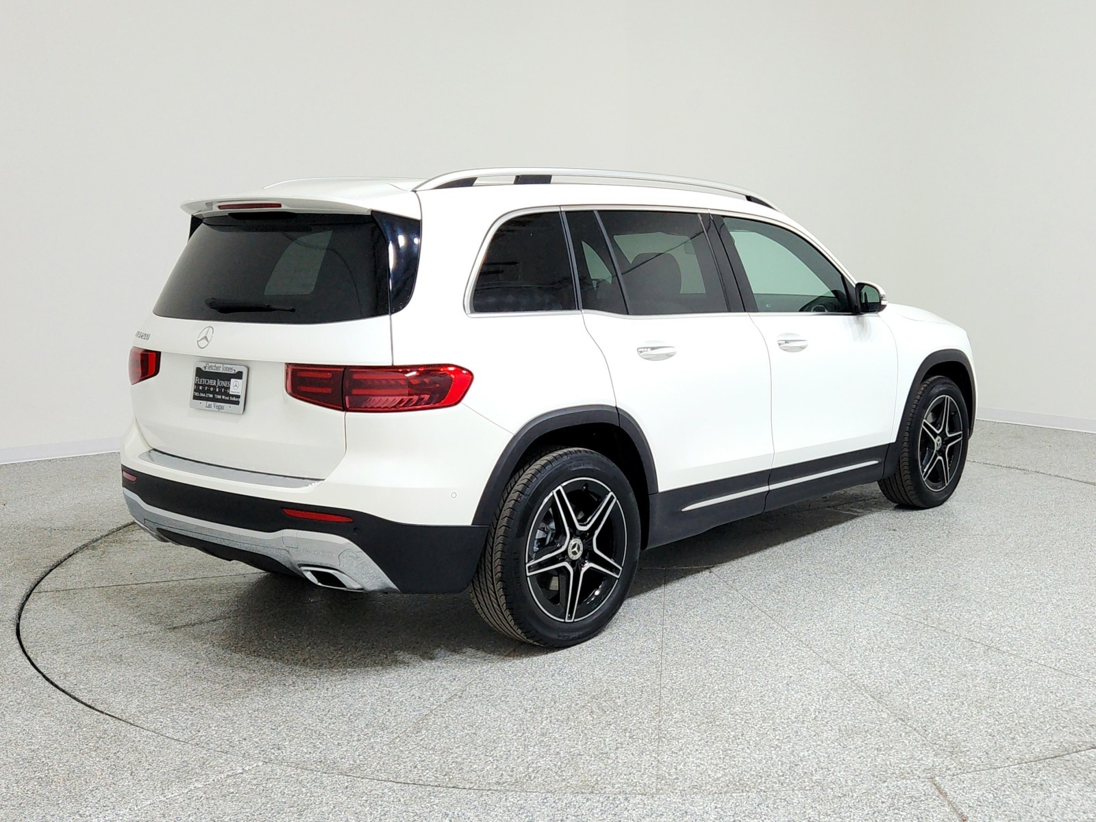 2026 Mercedes-Benz GLB 250 Image 6 of 21