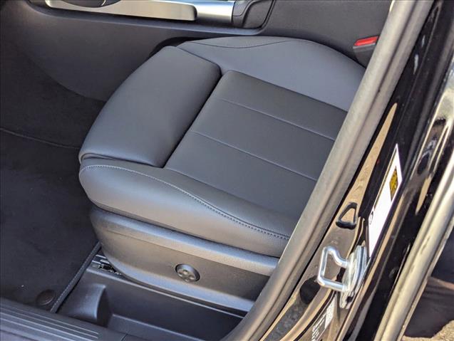 2026 Mercedes-Benz GLB 250 Image 16 of 16