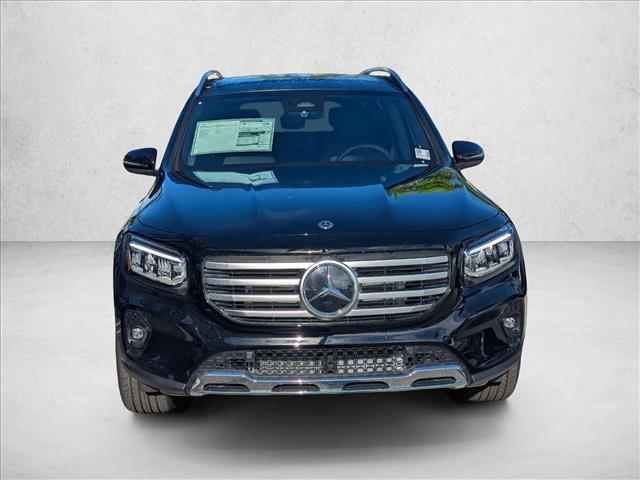 2026 Mercedes-Benz GLB 250 Image 2 of 16