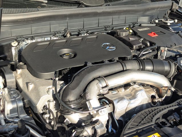 2026 Mercedes-Benz GLB 250 Image 7 of 16