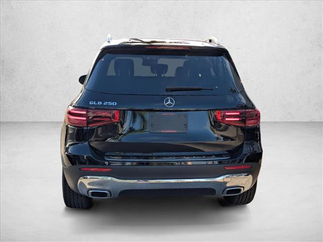 2026 Mercedes-Benz GLB 250 Image 5 of 16