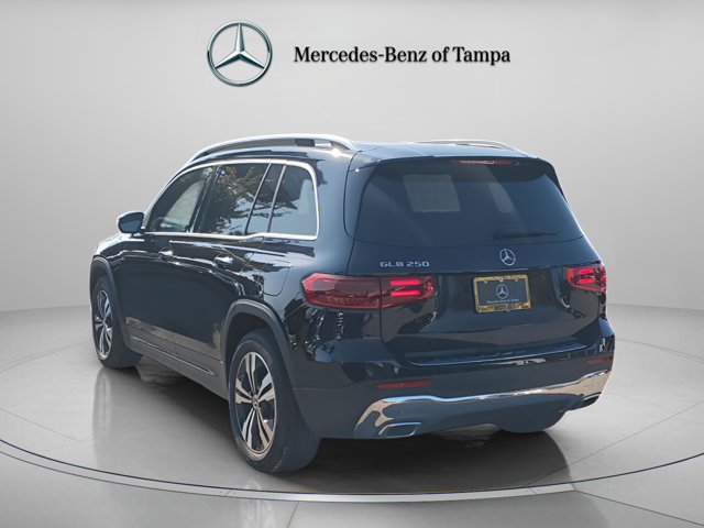 2026 Mercedes-Benz GLB 250 Image 4 of 32