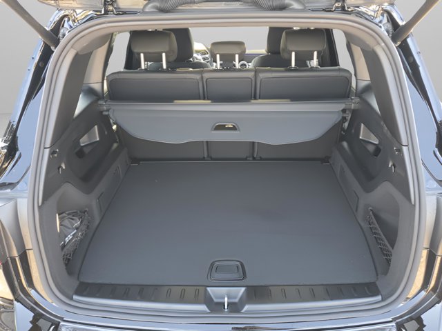 2026 Mercedes-Benz GLB 250 Image 6 of 32