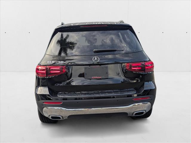 2026 Mercedes-Benz GLB 250 Image 4 of 16