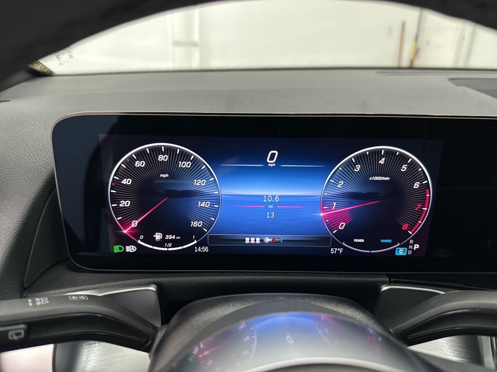 2026 Mercedes-Benz GLB 250 Image 20 of 31