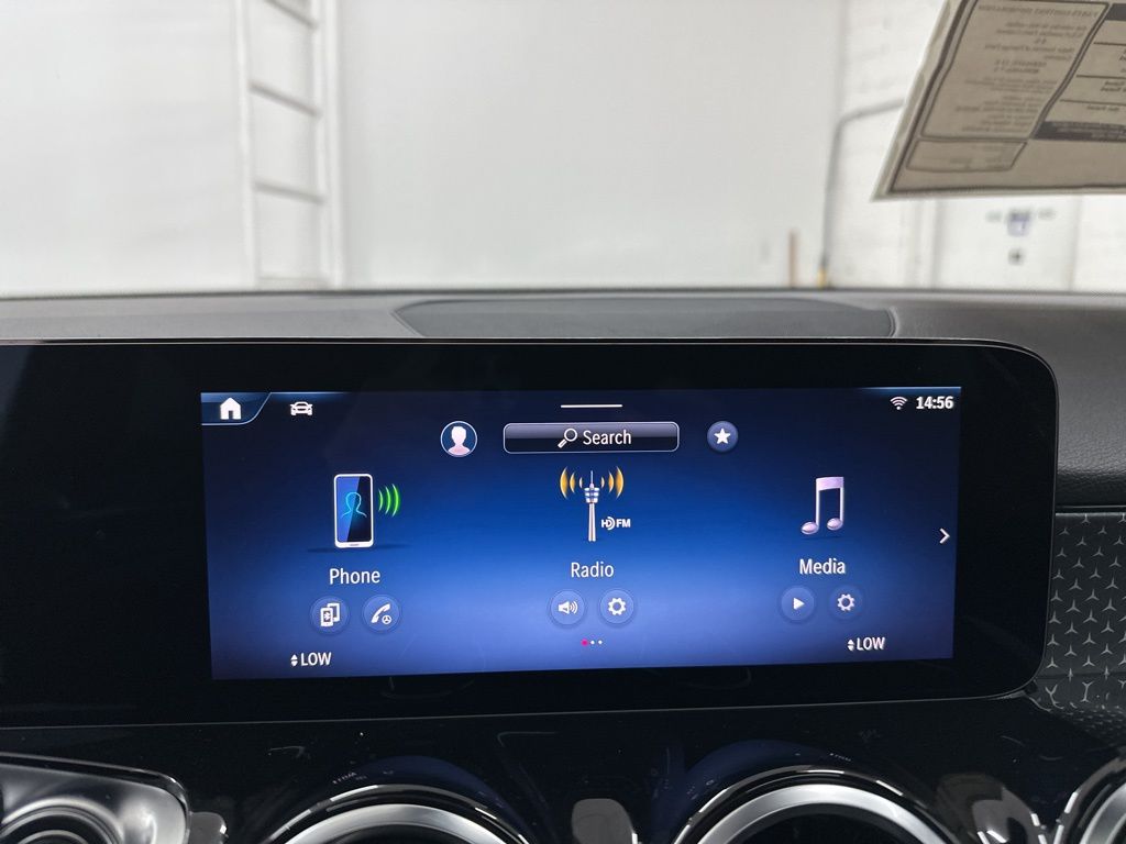 2026 Mercedes-Benz GLB 250 Image 23 of 31