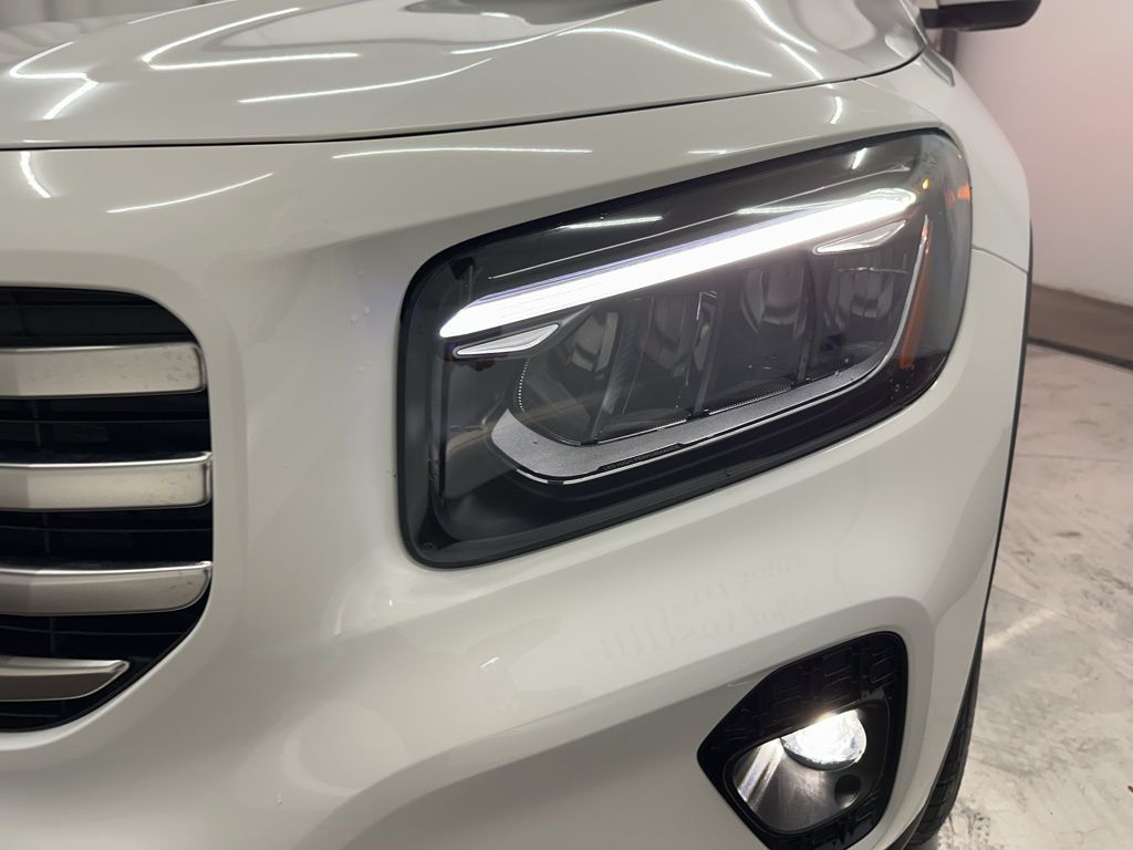 2026 Mercedes-Benz GLB 250 Image 25 of 31