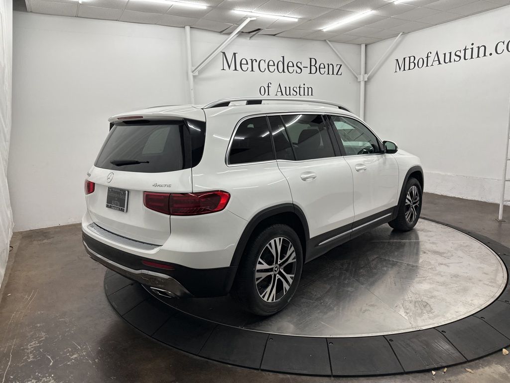 2026 Mercedes-Benz GLB 250 Image 5 of 31