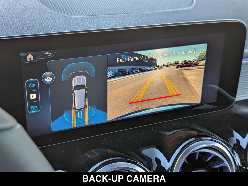 2026 Mercedes-Benz GLB 250 Image 18 of 19