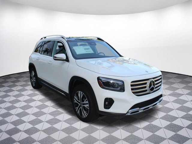 2026 Mercedes-Benz GLB 250 Image 3 of 36