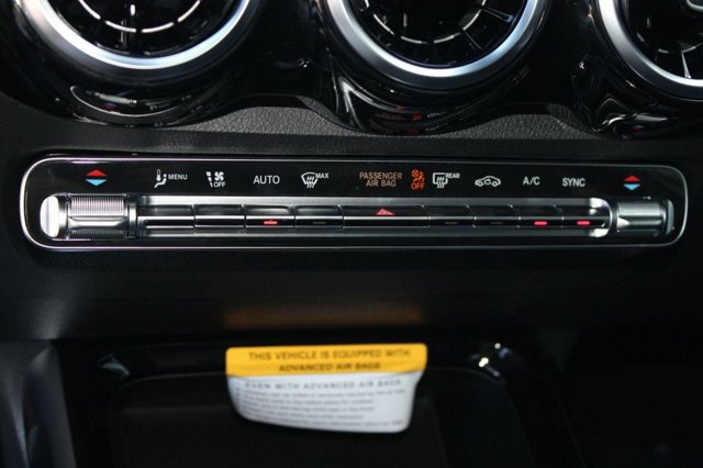 2026 Mercedes-Benz GLB 250 Image 29 of 36