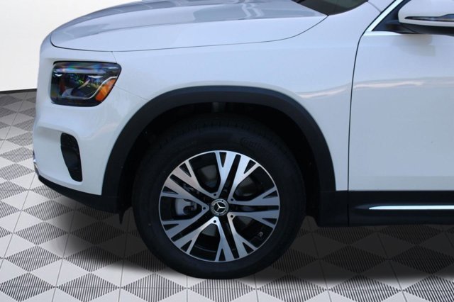 2026 Mercedes-Benz GLB 250 Image 9 of 36