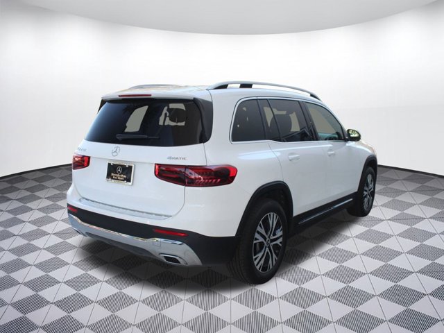 2026 Mercedes-Benz GLB 250 Image 5 of 36