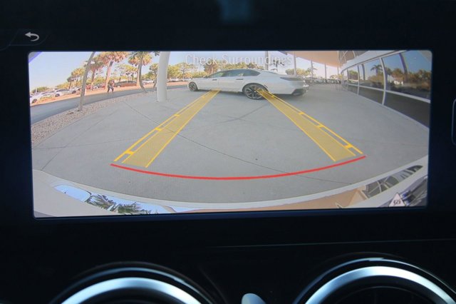 2026 Mercedes-Benz GLB 250 Image 25 of 36