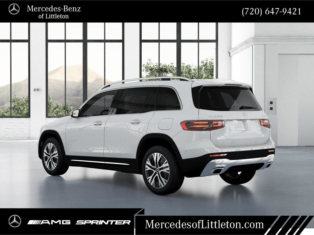 2026 Mercedes-Benz GLB 250 Image 33 of 42