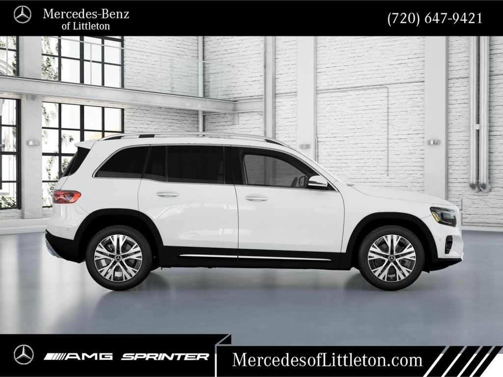 2026 Mercedes-Benz GLB 250 Image 17 of 42