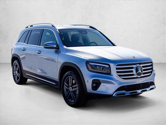 2026 Mercedes-Benz GLB 250 Image 3 of 26